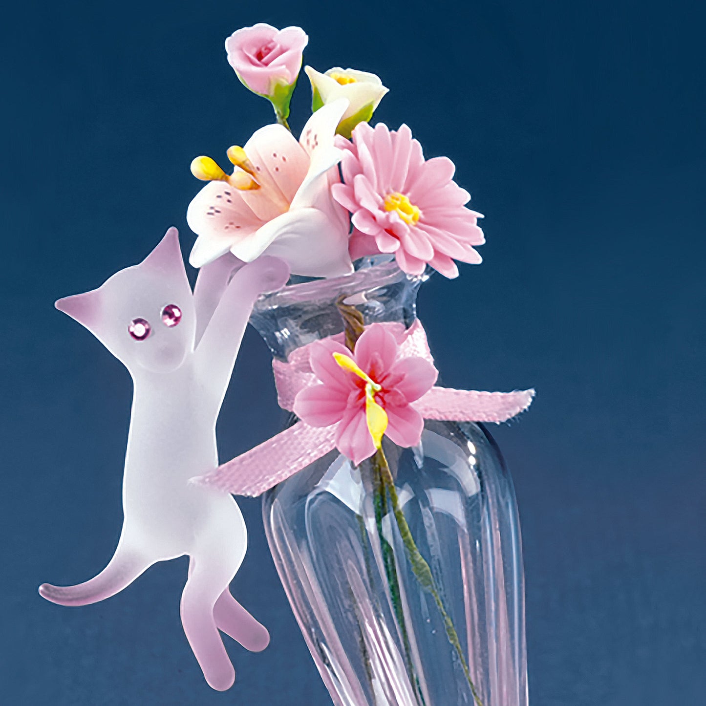 Glass Baron Cat & Vase Glass Figurine